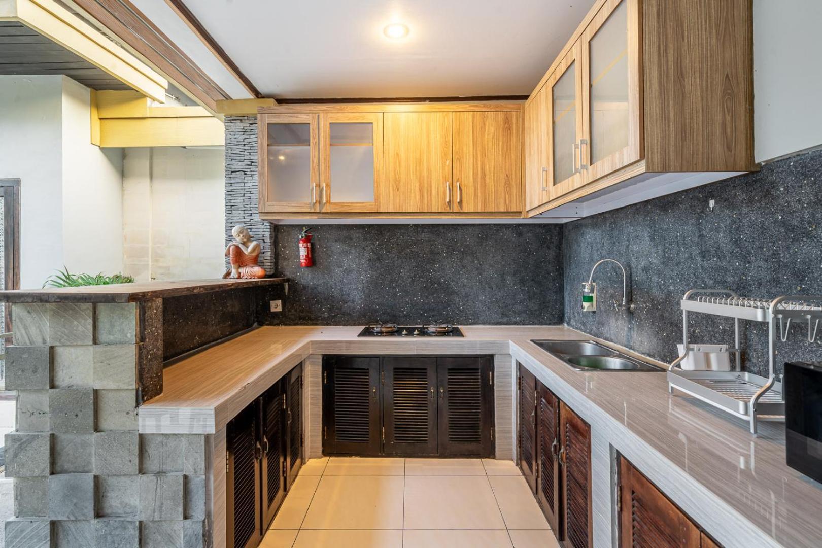 Villa Qlo ,