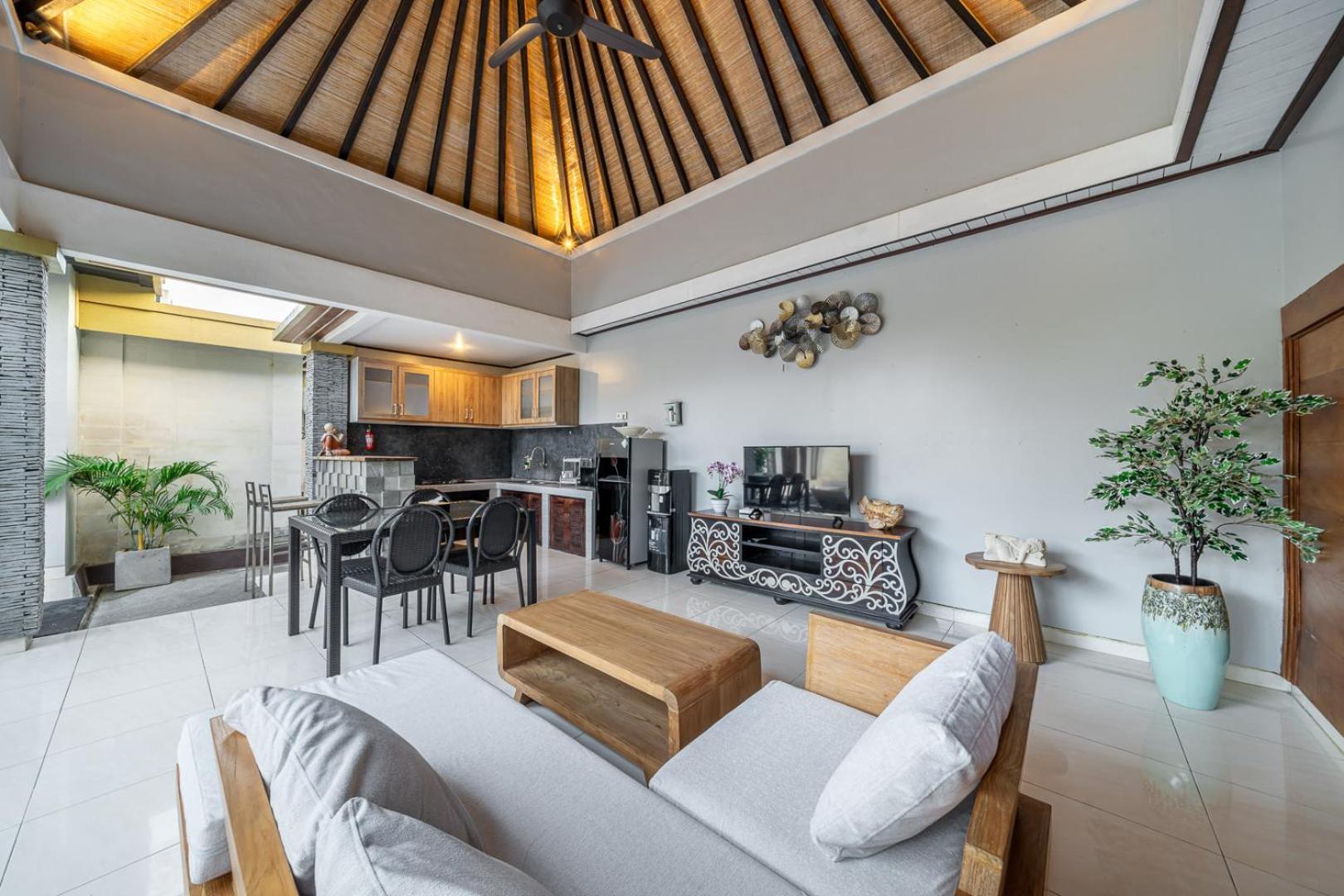 Villa Qlo ,